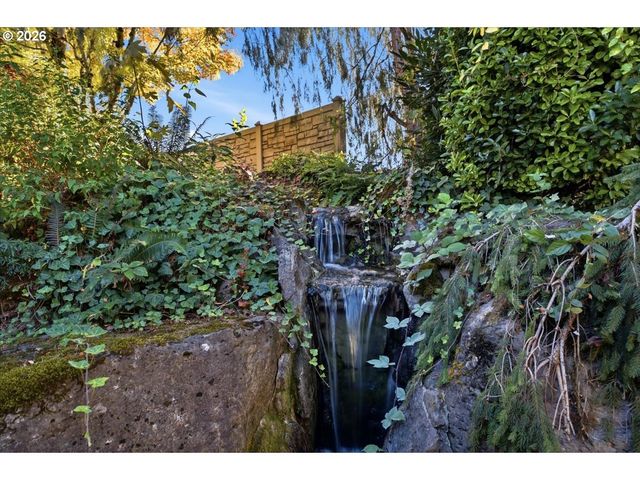 15513 Se 39TH Cir, Vancouver, WA 98683
