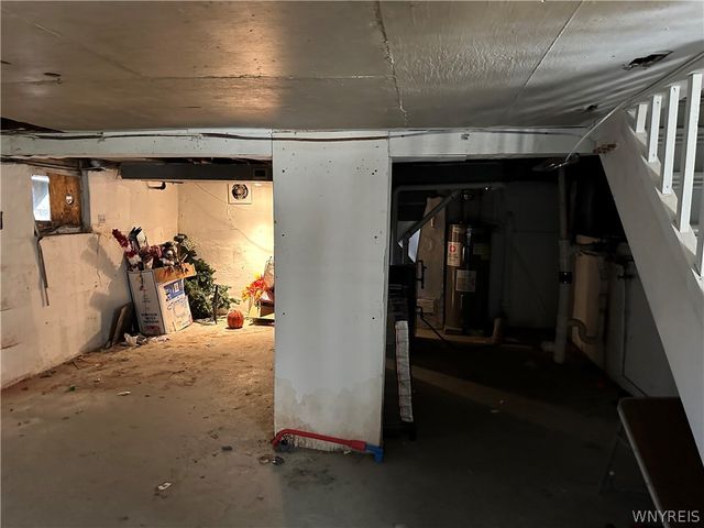 2405 Michigan Avenue, Niagara Falls, NY 14305