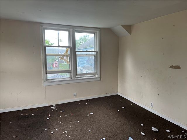 2405 Michigan Avenue, Niagara Falls, NY 14305