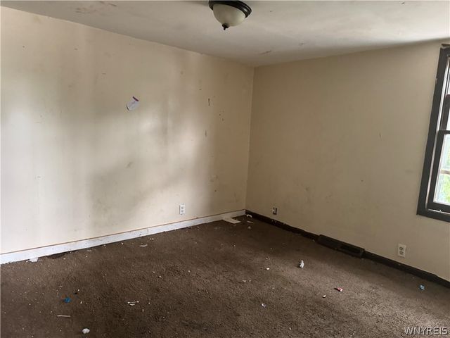 2405 Michigan Avenue, Niagara Falls, NY 14305