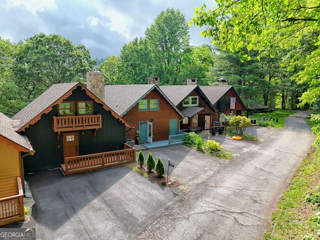 33 Berkshire Lane, Dillard, GA 30537