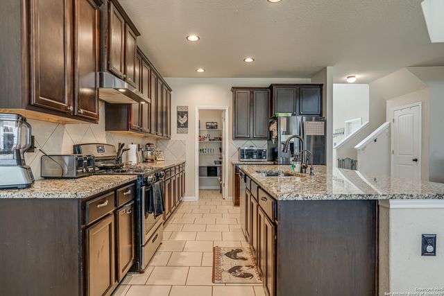 3206 Genting, New Braunfels, TX 78130