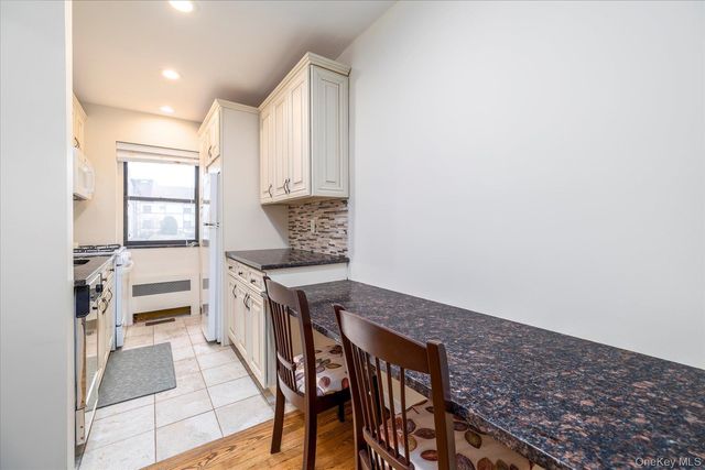 105 15th Street A1, Garden City, NY 11530