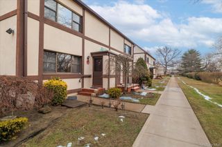 105 15th Street A1, Garden City, NY 11530