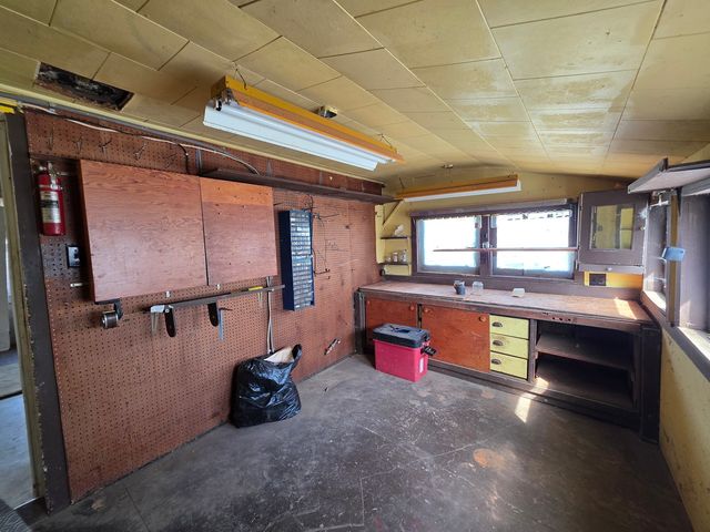 2313 N 7th Street, Clinton, IA 52732