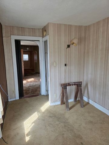 2313 N 7th Street, Clinton, IA 52732