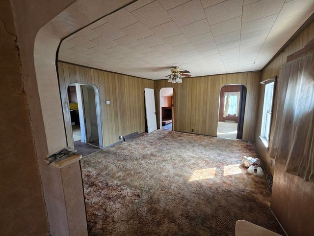 2313 N 7th Street, Clinton, IA 52732