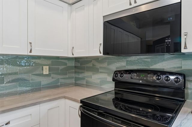 650 SWEETBRIAR DRIVE, Oldsmar, FL 34677