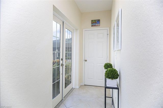 823 Tanbark DR # 101, Naples, FL 34108