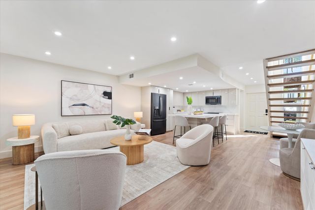 840 NE 20th Drive, Wilton Manors, FL 33305