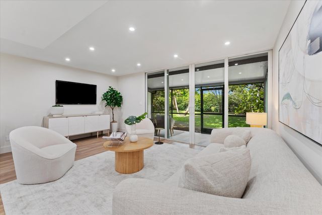 840 NE 20th Drive, Wilton Manors, FL 33305