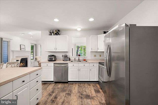 369 OCEAN PKWY, Ocean Pines, MD 21811