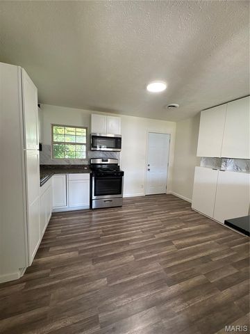 2817 Birch Avenue, Granite City, IL 62040