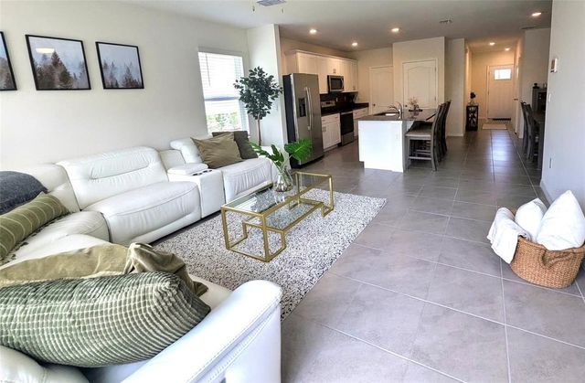 60 BELLA LAGO CIRCLE, Port Orange, FL 32129