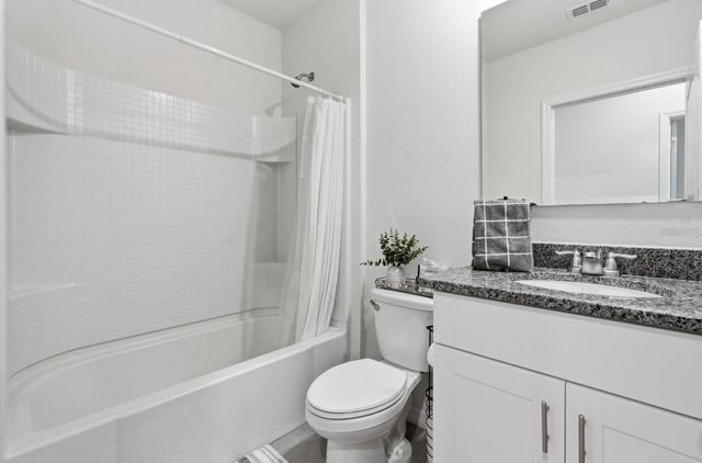 60 BELLA LAGO CIRCLE, Port Orange, FL 32129