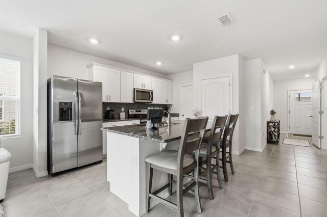 60 BELLA LAGO CIRCLE, Port Orange, FL 32129