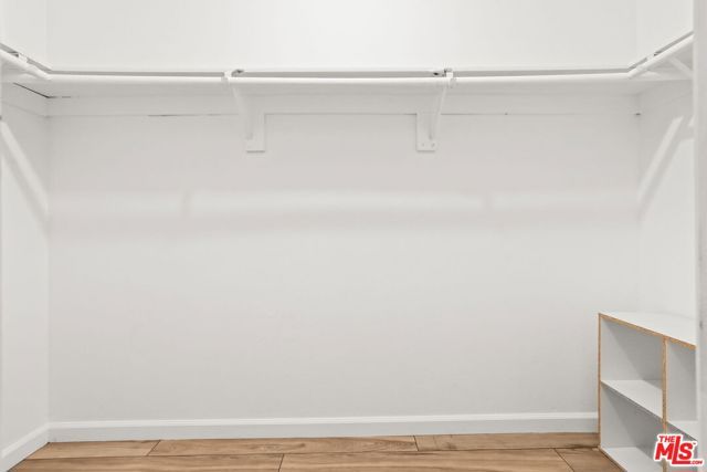 2700 Cahuenga Boulevard 2216, Los Angeles, CA 90068