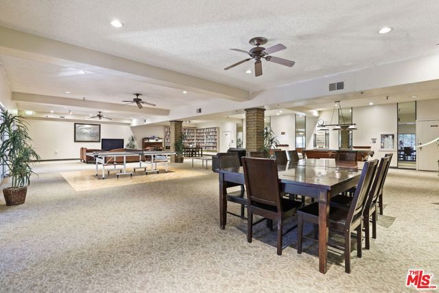 2700 Cahuenga Boulevard 2216, Los Angeles, CA 90068