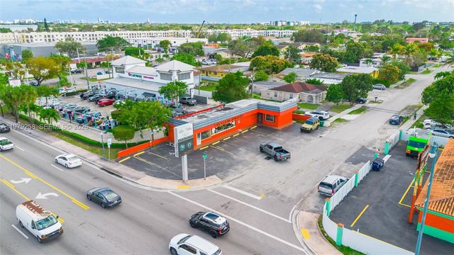 7159 Sw 8 Street, Miami, FL 33144