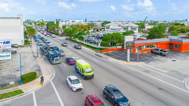 7159 Sw 8 Street, Miami, FL 33144