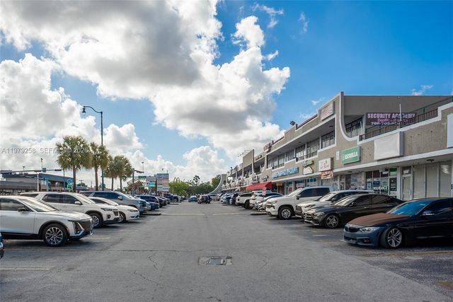 7159 Sw 8 Street, Miami, FL 33144