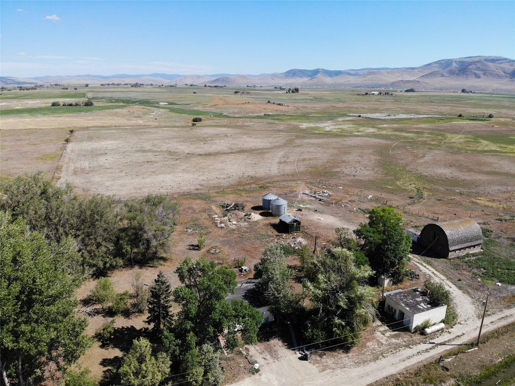 410 West Road, Hot Springs, MT 59845