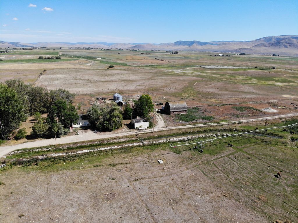 410 West Road, Hot Springs, MT 59845 photo 4