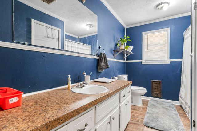 712 Upchurch Street, Bald Knob, AR 72010