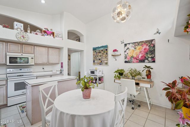 8362 W MELINDA Lane, Peoria, AZ 85382