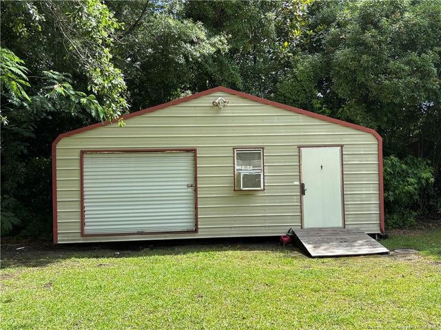 2508 N Roberts Avenue N, Lumberton, NC 28358