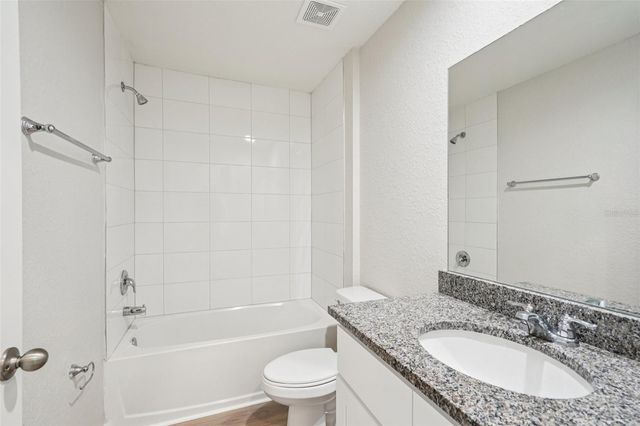 1 OAK CIRCLE COURSE, Ocala, FL 34472