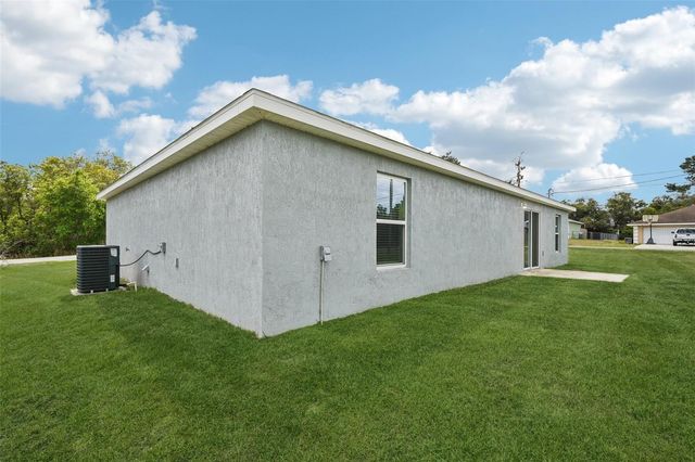 1 OAK CIRCLE COURSE, Ocala, FL 34472