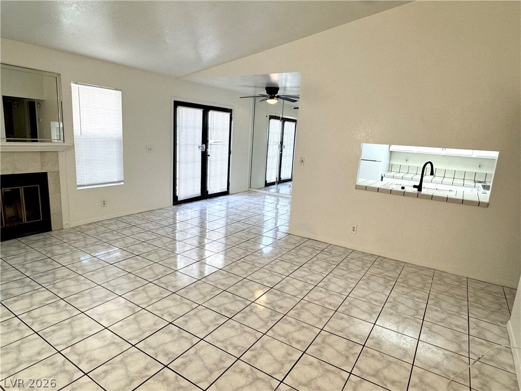 5064 Jeffreys Street 201, Las Vegas, NV 89119