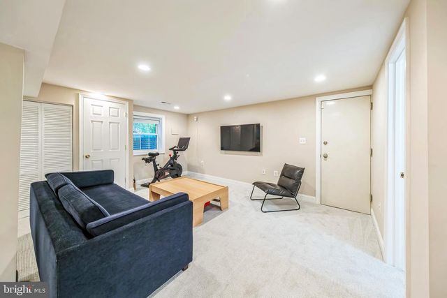 3826 CARPENTER ST SE, Washington, DC 20020