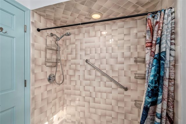 2902 MARION COUNTY ROAD, Weirsdale, FL 32195