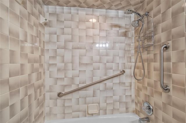 2902 MARION COUNTY ROAD, Weirsdale, FL 32195