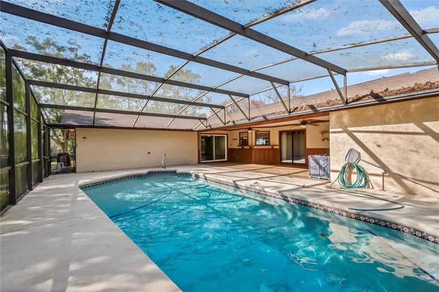 2902 MARION COUNTY ROAD, Weirsdale, FL 32195