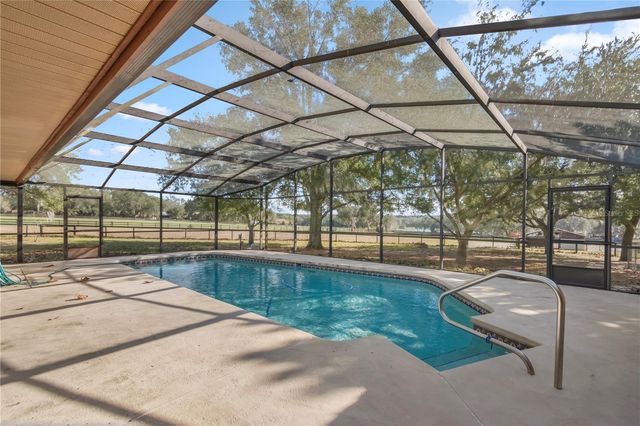 2902 MARION COUNTY ROAD, Weirsdale, FL 32195