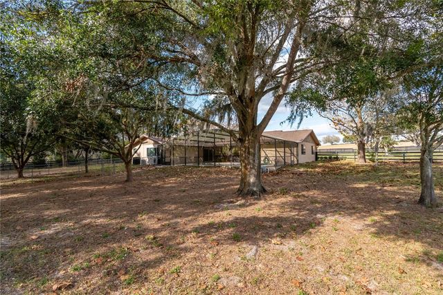 2902 MARION COUNTY ROAD, Weirsdale, FL 32195