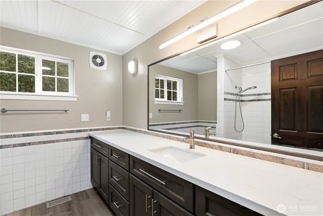 9902 274th Street E, Graham, WA 98338