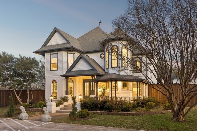 3706 Castle Drive, Rowlett, TX 75089