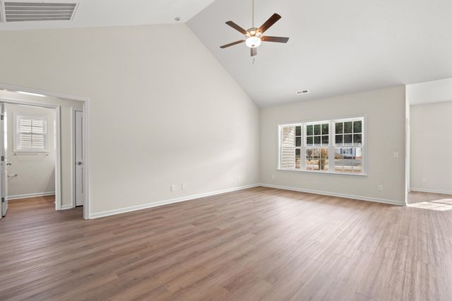 15 Six Mile Creek Dr., Georgetown, SC 29440
