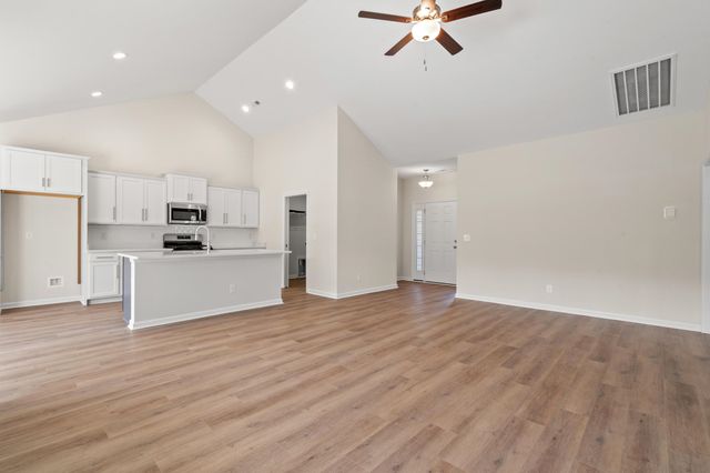 15 Six Mile Creek Dr., Georgetown, SC 29440