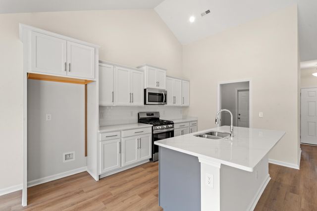 15 Six Mile Creek Dr., Georgetown, SC 29440