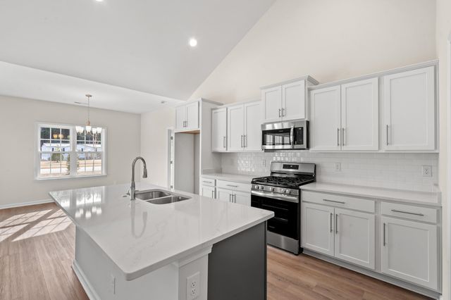 15 Six Mile Creek Dr., Georgetown, SC 29440
