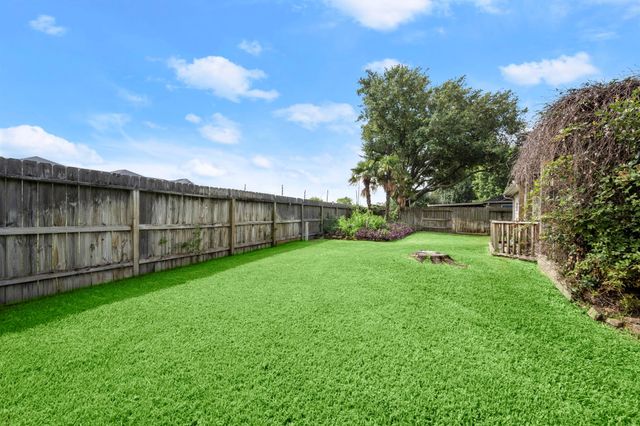 11307 Travelers Way Circle, Houston, TX 77065
