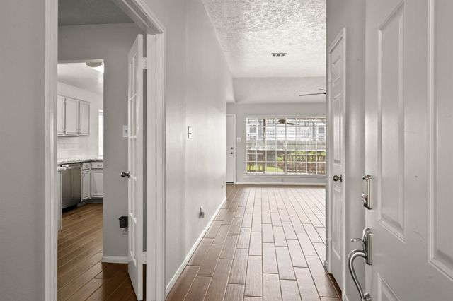 11307 Travelers Way Circle, Houston, TX 77065