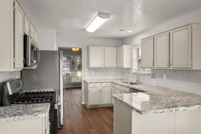 11307 Travelers Way Circle, Houston, TX 77065