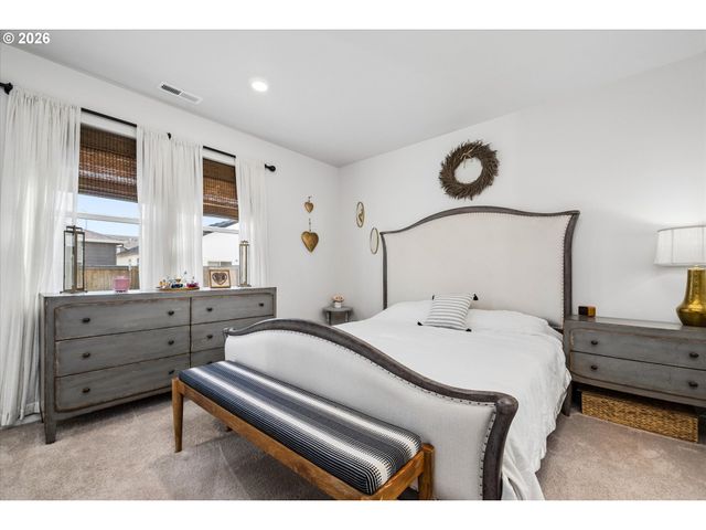 2769 V St, Springfield, OR 97477