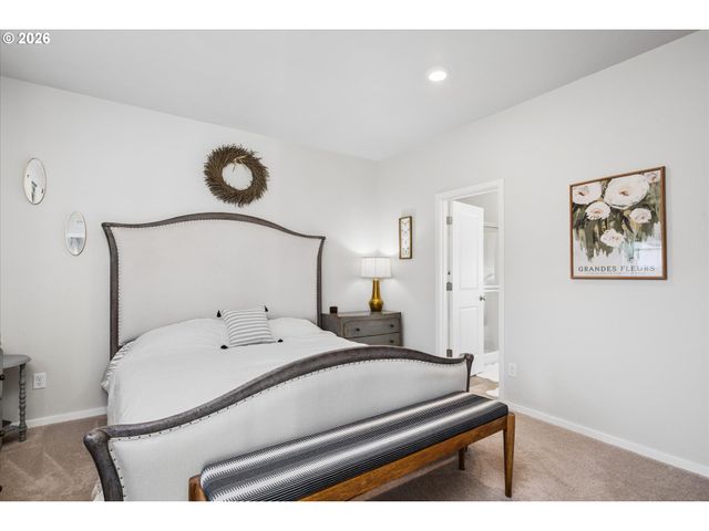 2769 V St, Springfield, OR 97477